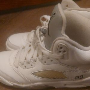 Retro Jordan 5s